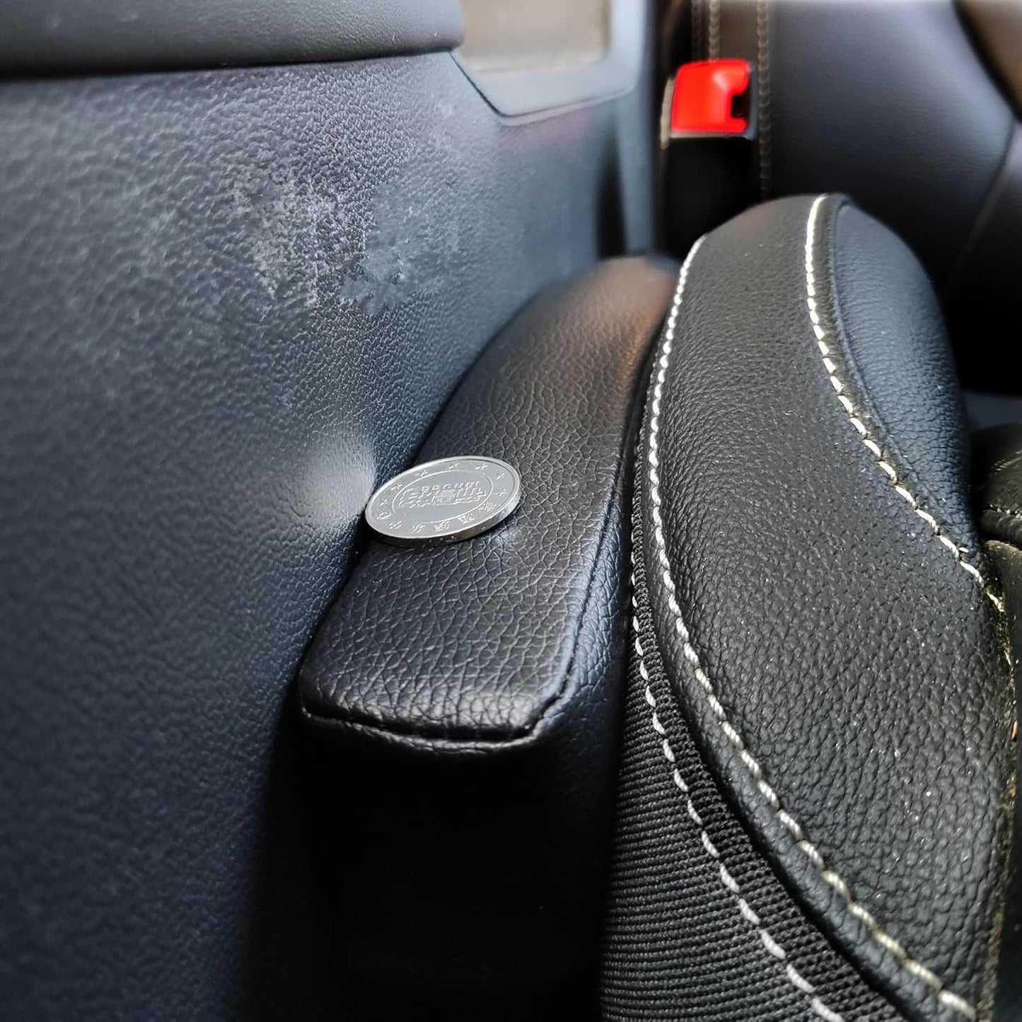 Leather Car Seat Gap Filler, 2 Pack No-Drop Seat Guard Universal Gap Stopper/Catcher to Fill The Gap Between Seat and Console Black Car Crevice Blocker Space Pad