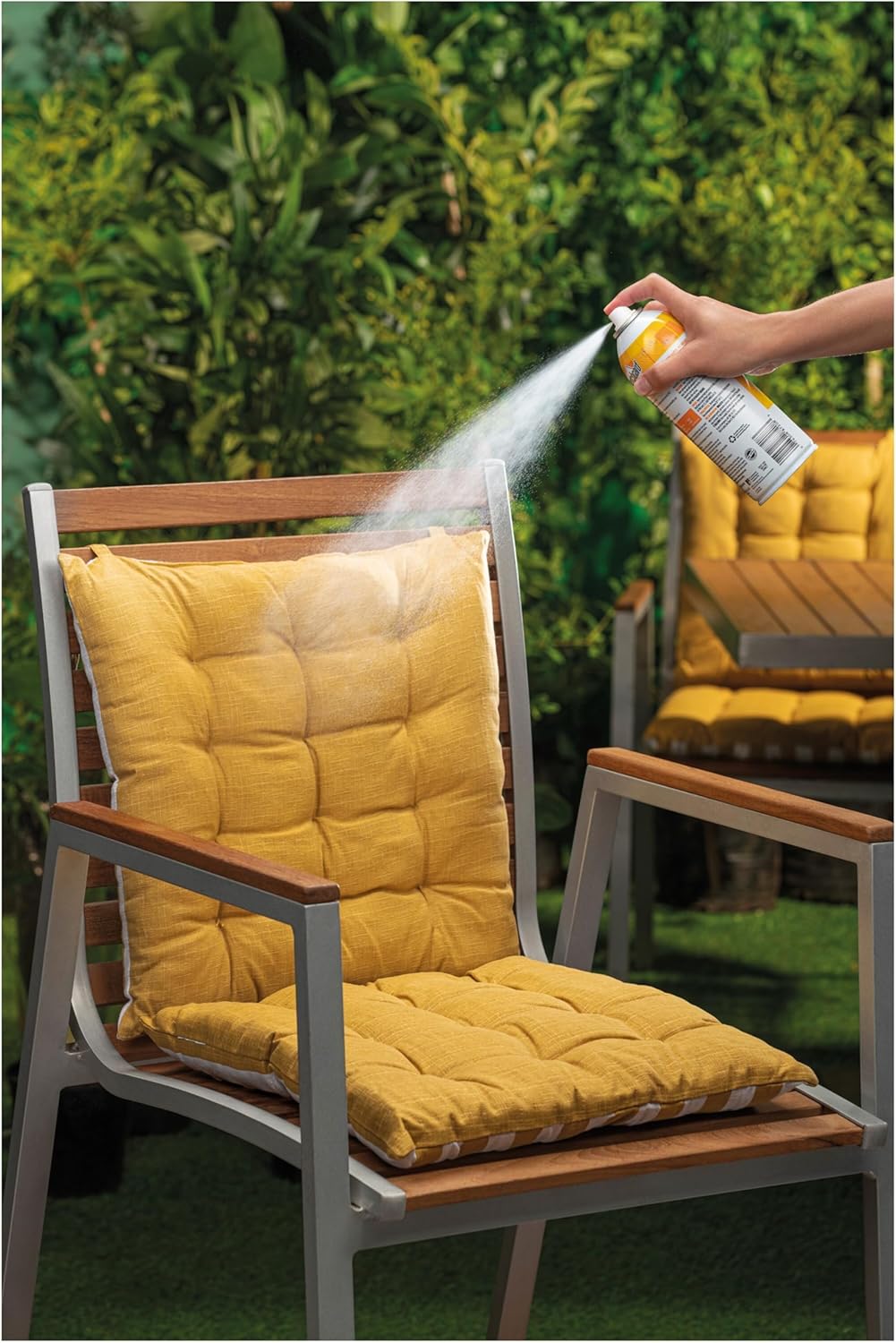 Scotchgard Sun and Water Shield, Repels Water, 10.5 Fluid Ounces (2 Cans)