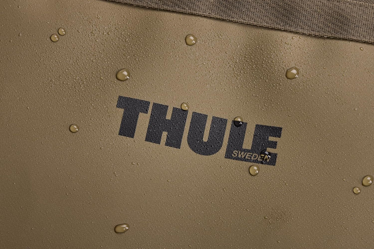 Thule Chasm Gear Hauler, Waterproof Base, Internal Pockets and Movable Divider Panels