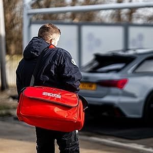 Gtechniq Detailer Bag for Cars, 26.8" x 9.8" x 11" | Organize and Store Your Detailing Products and Polishing Machines, Configurable Inside, Two Side Pockets with Elastic Retainer, Large Front Pocket