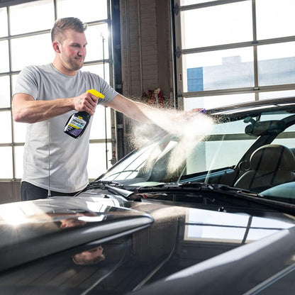 Invisible Glass 92183 Hybrid Ceramic Rain Repellent and Glass Cleaner – Cleans & Protects Car Windows and Windshields with Long-Lasting Water-Repellent Si02 Technology – 16 fl oz