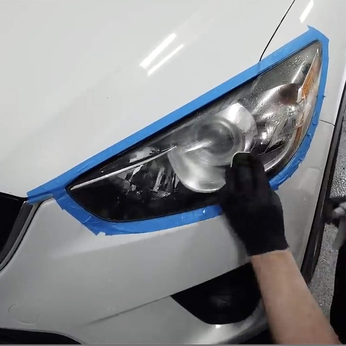 Turtle Wax Headlight Restoration Kit, Removes Oxidation and Yellowing, Restores to Like-New Condition, Increases Visibility and Brightness for Safer Driving, Easy Application