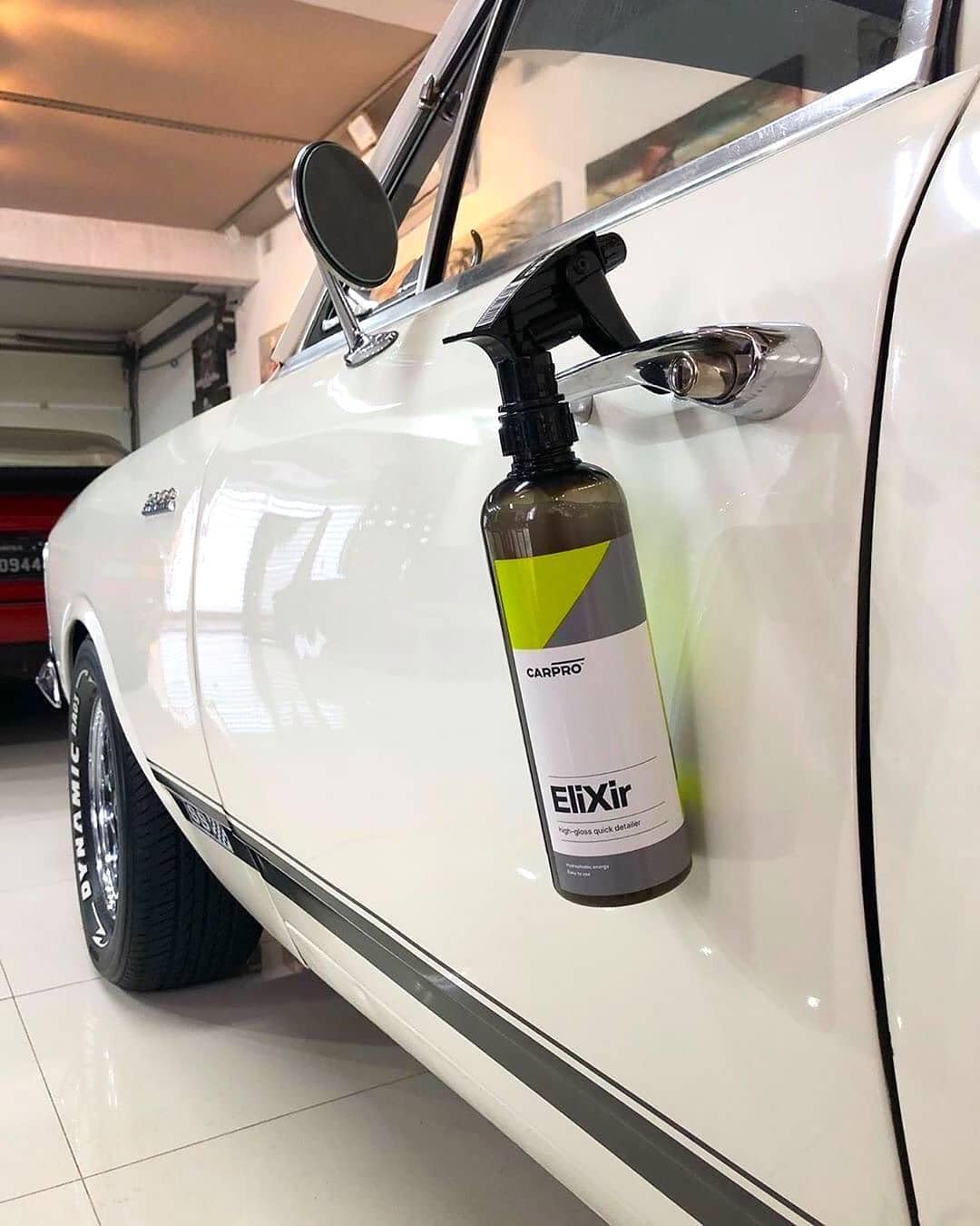 CARPRO EliXir Quick Detailer with Sprayer - Quick Detail Provides a Fast Layer of Depth, Gloss, and Hydrophobic Energy - Liter (34oz)
