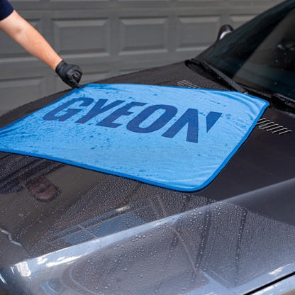 GYEON Wet Coat 500ml - Hydrophobic Ceramic Spray Coating for Cars - High Gloss Solutions for Your Car Paint Wheels and Glass - Spray On Rinse Off Easy DIY Use Formula