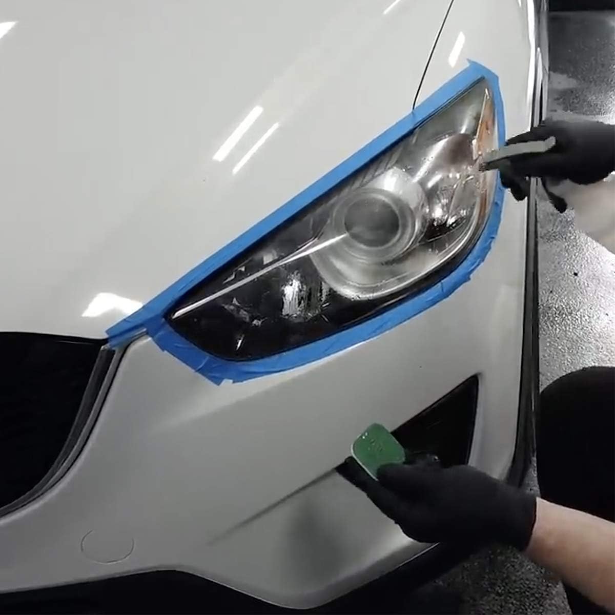 Turtle Wax Headlight Restoration Kit, Removes Oxidation and Yellowing, Restores to Like-New Condition, Increases Visibility and Brightness for Safer Driving, Easy Application
