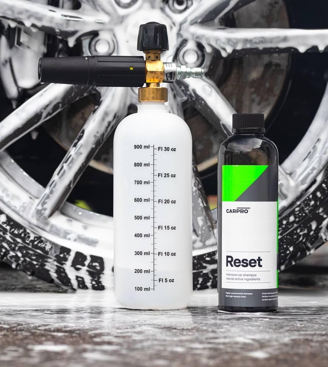 CARPRO Reset - Intensive Car Wash Shampoo Perfect for Ceramic Coating & Nanotechnology Based Sealants and Coatings, pH-Neutral - Liter (34oz)