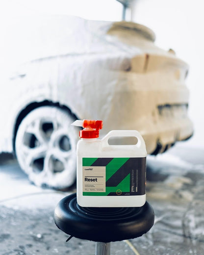 CARPRO Reset - Intensive Car Wash Shampoo Perfect for Ceramic Coating & Nanotechnology Based Sealants and Coatings, pH-Neutral - Liter (34oz)