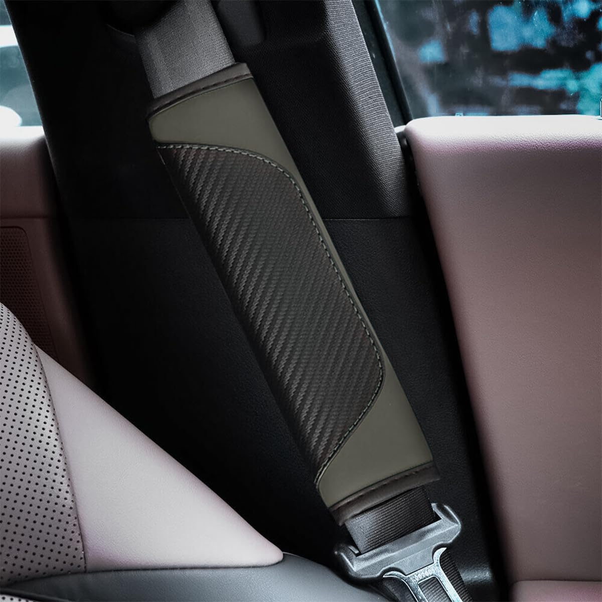 AUCELI 2PCS Car Seat Belt Cover, Carbon Fiber Seatbelt Shoulder Strap Covers, Breathable Leather Soft Harness Pad Protect Your Neck and Shoulder Compatible with Cars