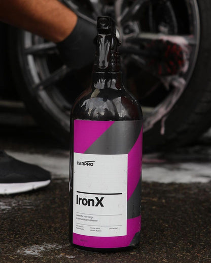 CARPRO IronX Iron Remover: Stops Rust Spots and Pre-Mature Failure of the Clear Coat, Iron Contaminant Removal - 1 Liter with Sprayer (33.8oz)
