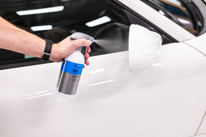 KOCHCHEMIE Glass Cleaner - Effortlessly Removes Stubborn Dirt, Oil, Grease, Insects, and Residues; Ready-To-Use Streak-Free Formula; Gloss and Smoothness Additive; Fresh Fragrance (500 milliliters)