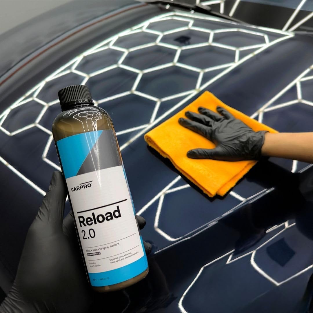 CARPRO Reload 2.0 Spray Sealant, Silica + Siloxane Ceramic Spray for Ceramic Coating, Super Hydrophobic, Self-Cleaning: Improved Gloss, Slickness, Water Spot & Chemical Resistance - 500mL (17oz)