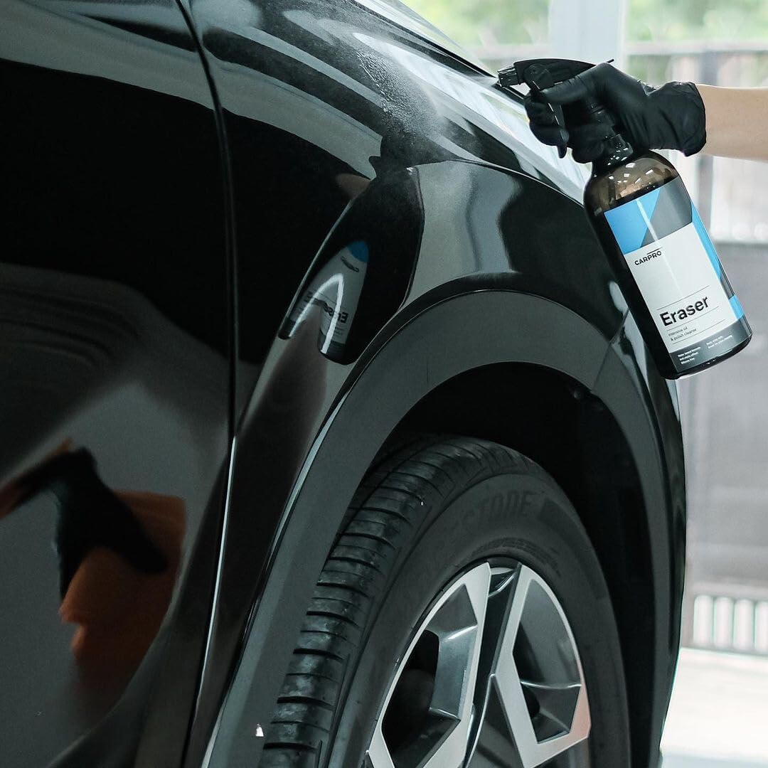 CARPRO Eraser Polish & Oil Remover - Ceramic Coating Prep, Complete Removal of Polishing Oils for Application of CQUARTZ Ceramic Coat, Anti-Static, Dust Free, No Silicone - 1 Liter (34oz) and Sprayer
