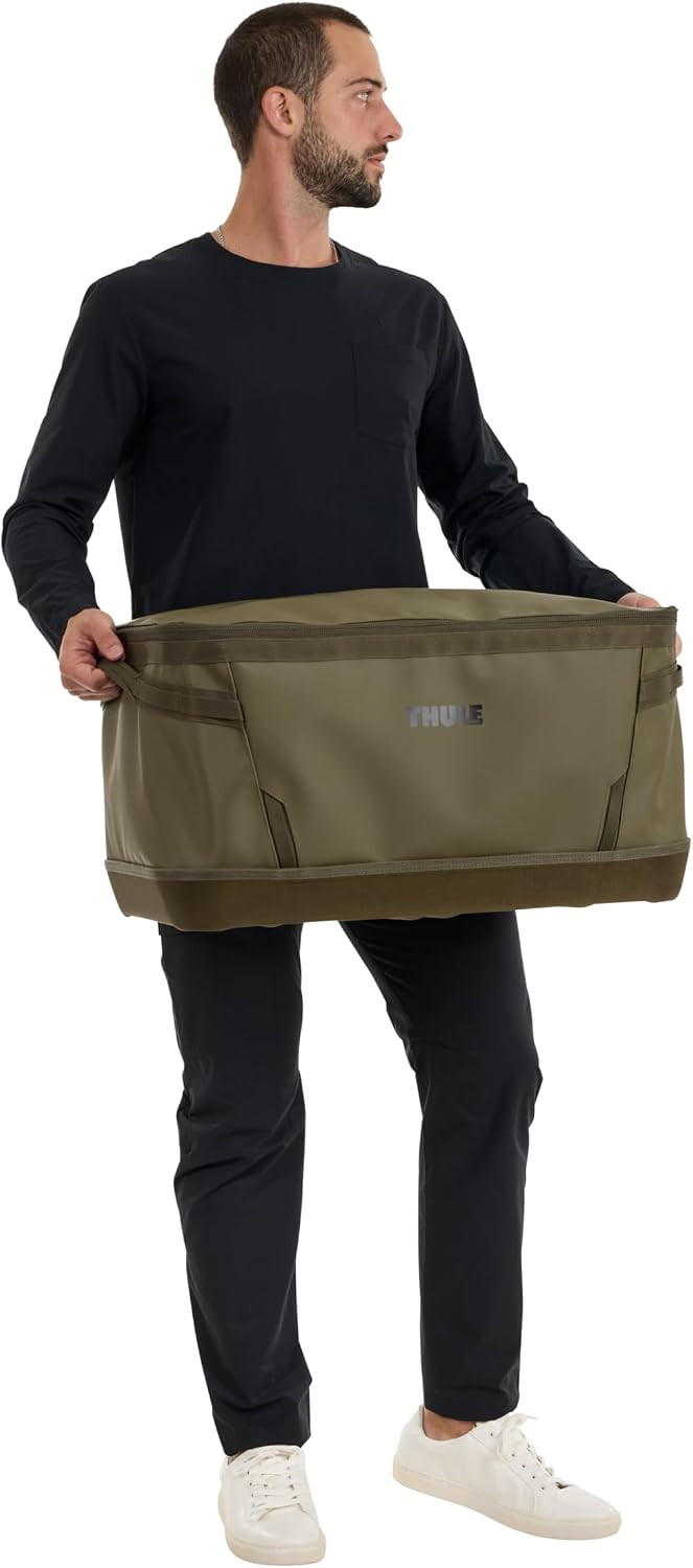 Thule Chasm Gear Hauler, Waterproof Base, Internal Pockets and Movable Divider Panels