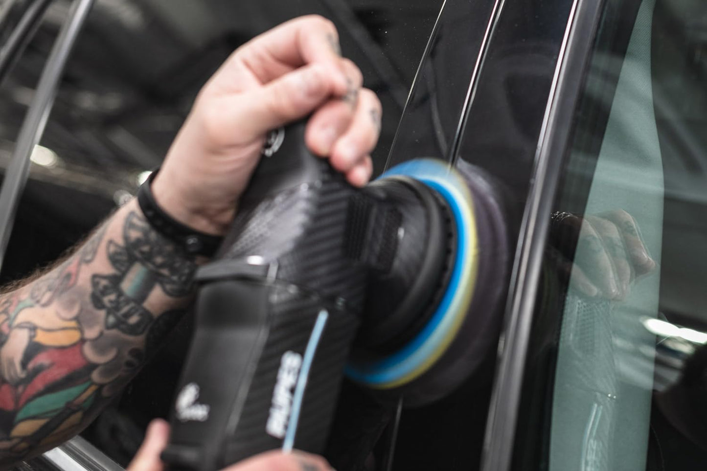 KOCHCHEMIE Fine Cut Polishing Compound - Silicone-Oil-Free; Designed for All Paint Types; for Removing Medium to Heavy Defects, Scratches, and Sanding Marks Up to 2500 Grade (250 milliliters)