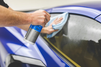 KOCHCHEMIE Glass Cleaner - Effortlessly Removes Stubborn Dirt, Oil, Grease, Insects, and Residues; Ready-To-Use Streak-Free Formula; Gloss and Smoothness Additive; Fresh Fragrance (500 milliliters)