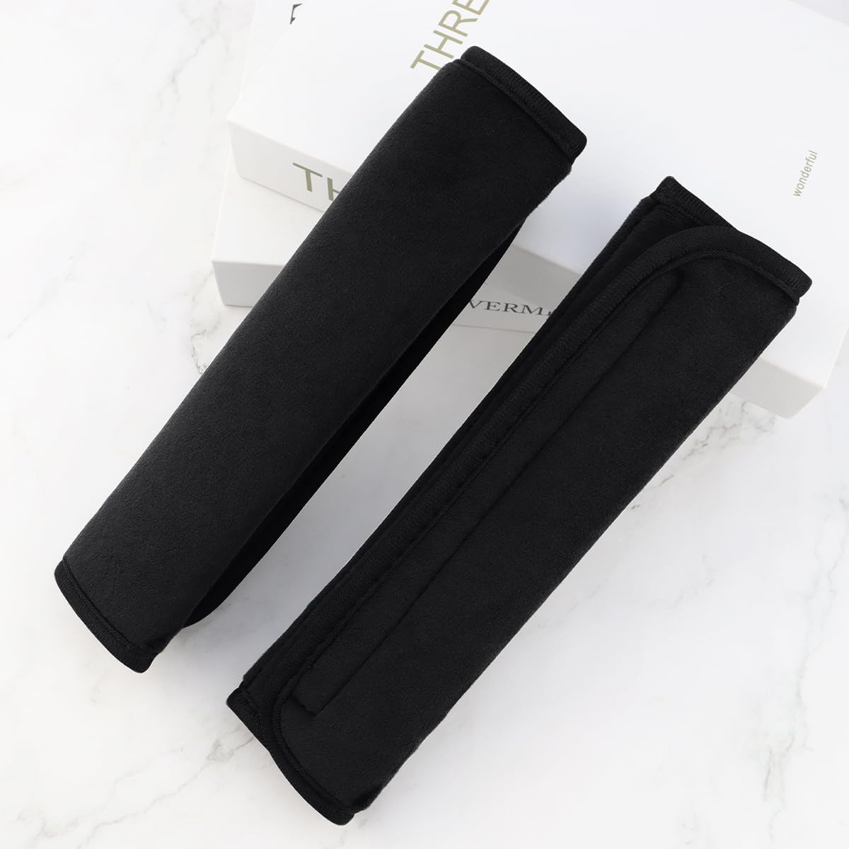 yuntop 2 PCS Car Seat Belt Pads Cover Soft Seat Belt Shoulder Pad Safety Belt Strap Shoulder Pad Comfortable Driving Compatible with Most Cars Helps Protect You Neck and Shoulder (Black)