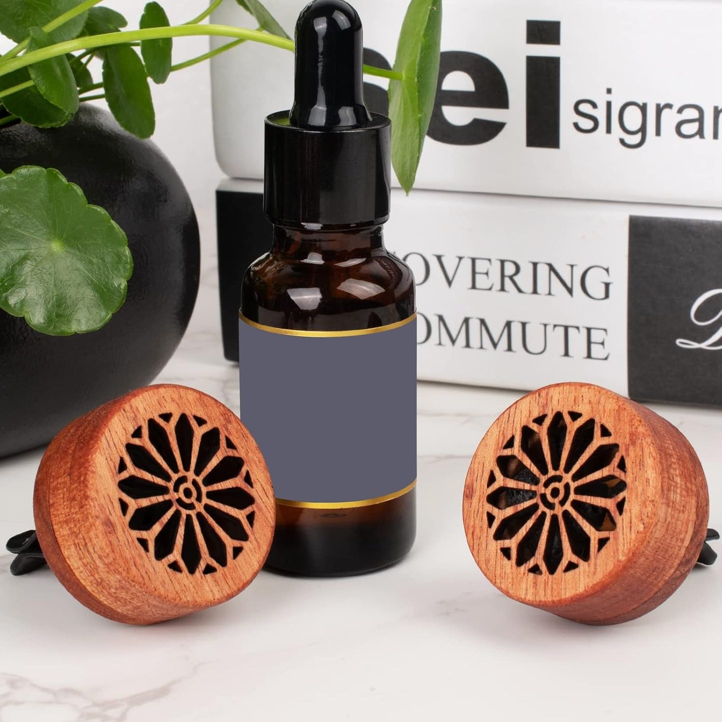 Essential Oil Car Diffuser, 2 PCS Car Aromatherapy Wood Diffuser with Vent Clip