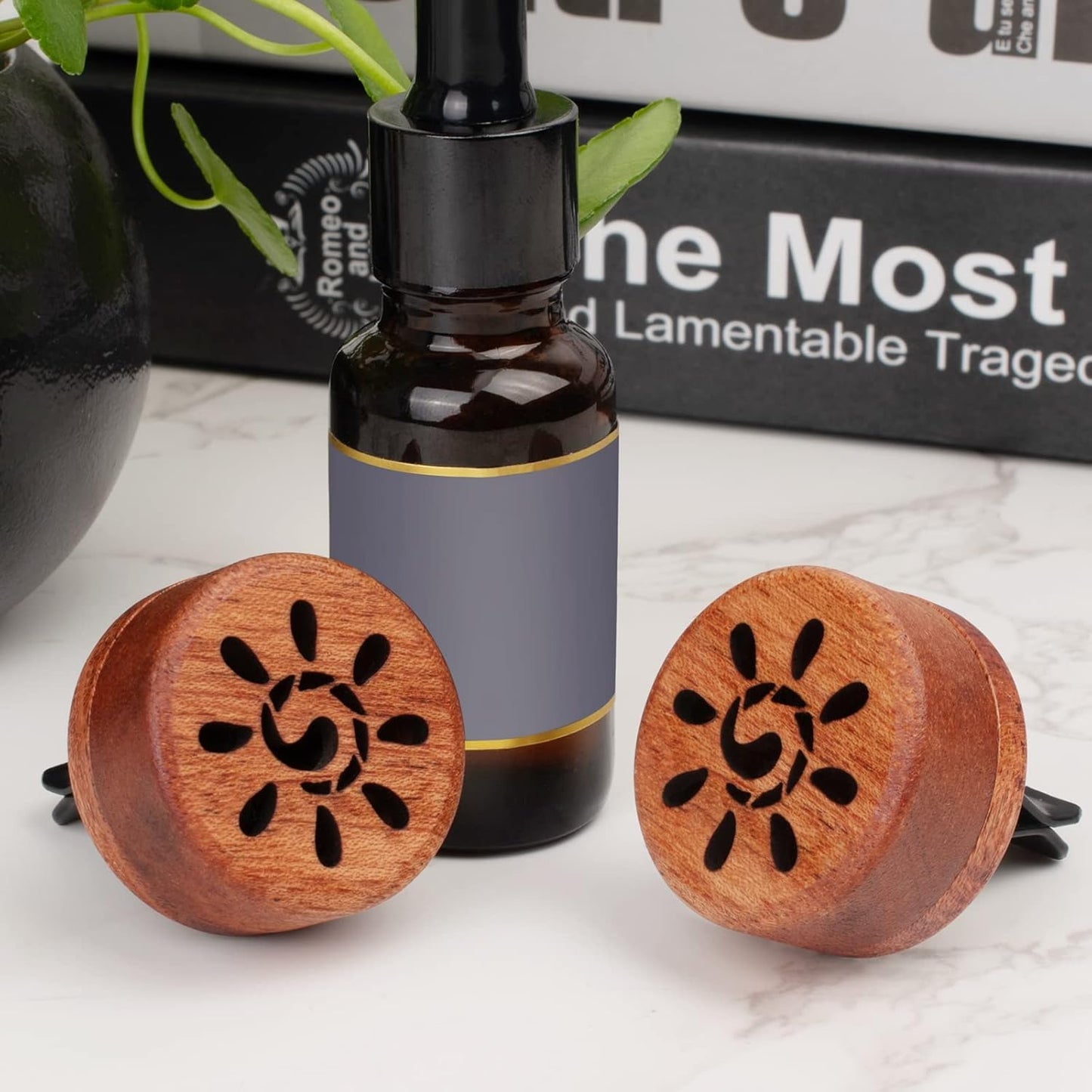 Essential Oil Car Diffuser, 2 PCS Car Aromatherapy Wood Diffuser with Vent Clip