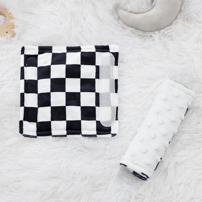 DILIMI Baby Car Seat Belt Covers, 2Pcs Carseat Shoulder Strap Pads, Soft Minky Car Seat Neck Covers, Newborn Car Seat Strap Protectors, Stroller Strap Covers for Baby Kids, Green Checkered