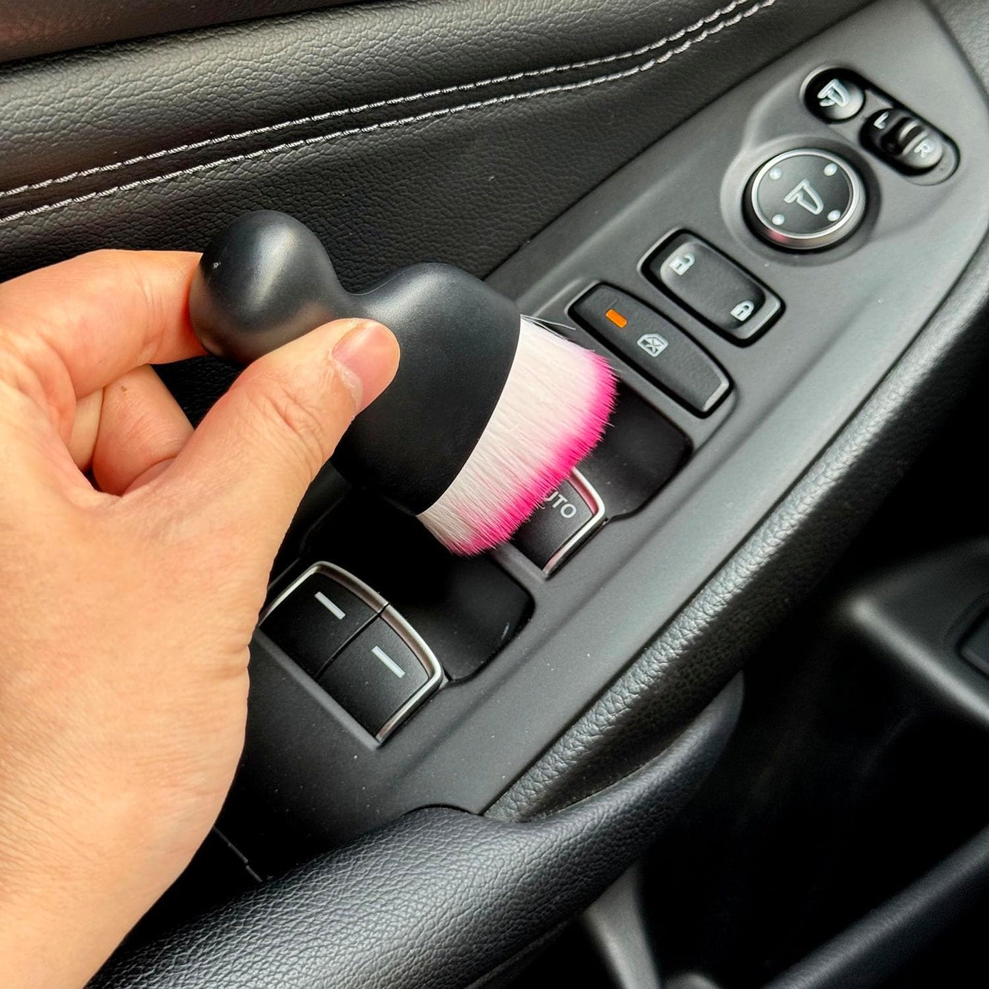 Car Detailing Brush, Soft Bristle Cleaning Brush, Scratch-Free Auto Duster Tool for Dashboard, Air Vents, Leather & Interior Cleaning (Black&Brown)