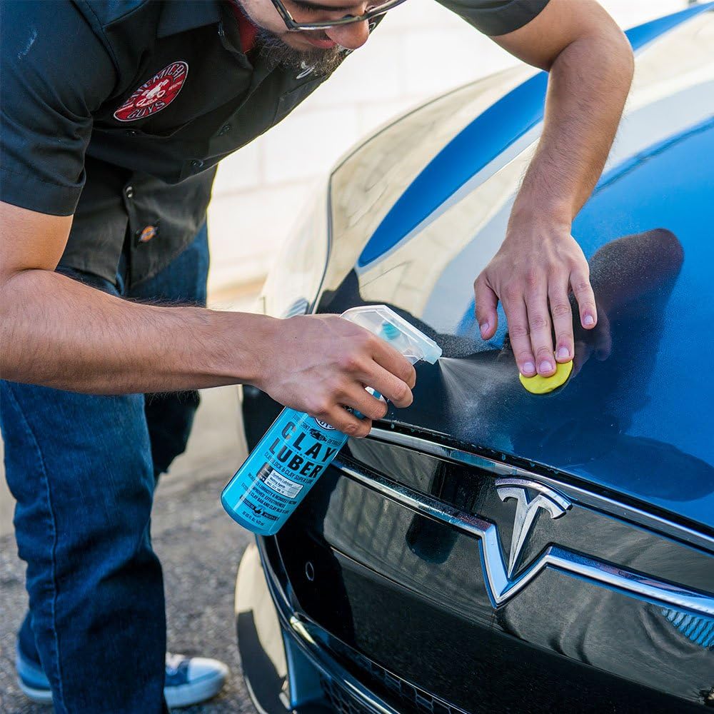 Chemical Guys Clay Bar Kit, Medium Duty with Luber Synthetic Lubricant – Removes Embedded Dirt, Restores Smooth Paint, Preps for Wax and Sealant - Safe for Cars, Trucks, SUVs, 16 oz, 2 Items