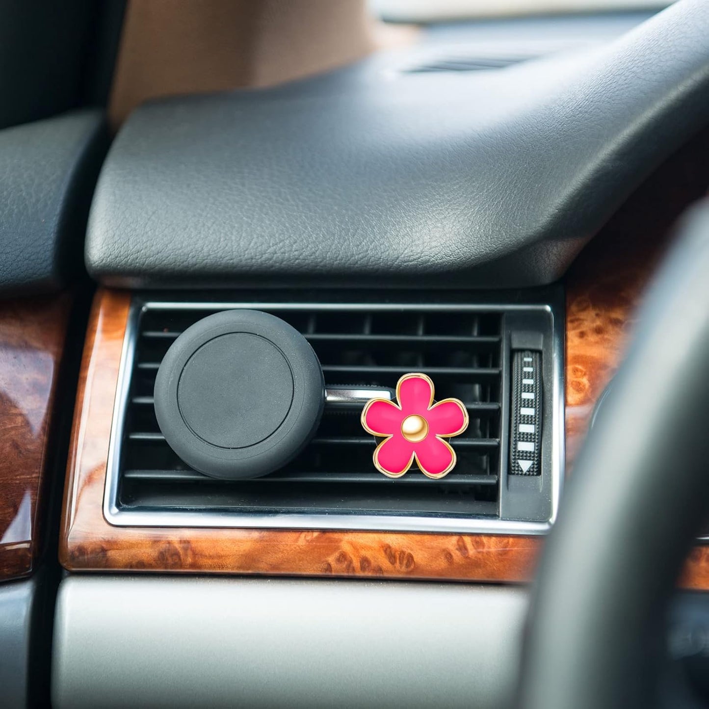Frienda 6 Pcs Daisy Flower Air Vent Clip Accessories Air Conditioning Outlet Clip Car Air Freshener Dashboard Accessories Charm Car Inter Decor(3 cm, 3.3 cm,White)