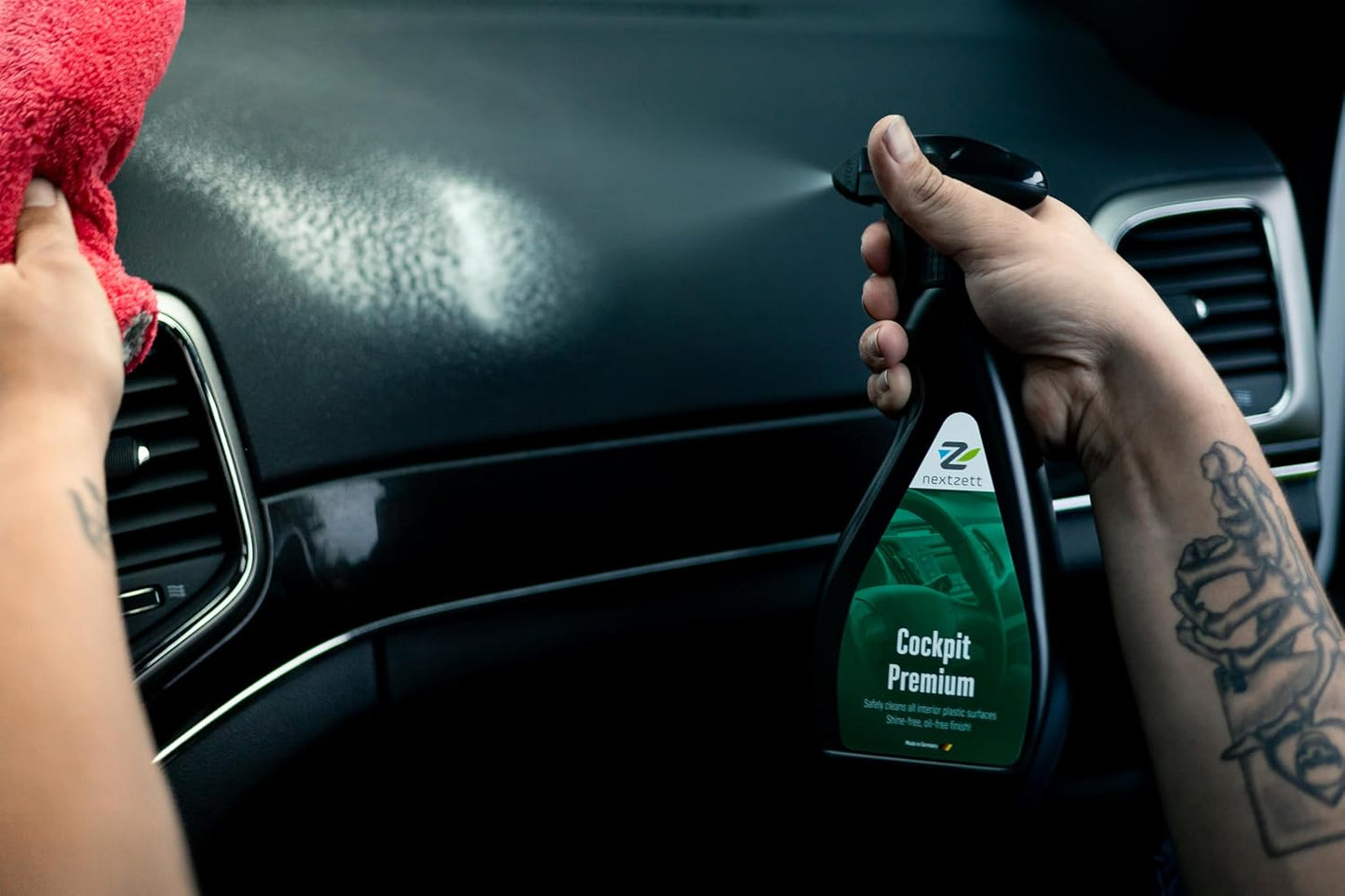 nextzett 92470515 Cockpit Premium Interior and Dashboard Cleaner, 16.9 fl oz