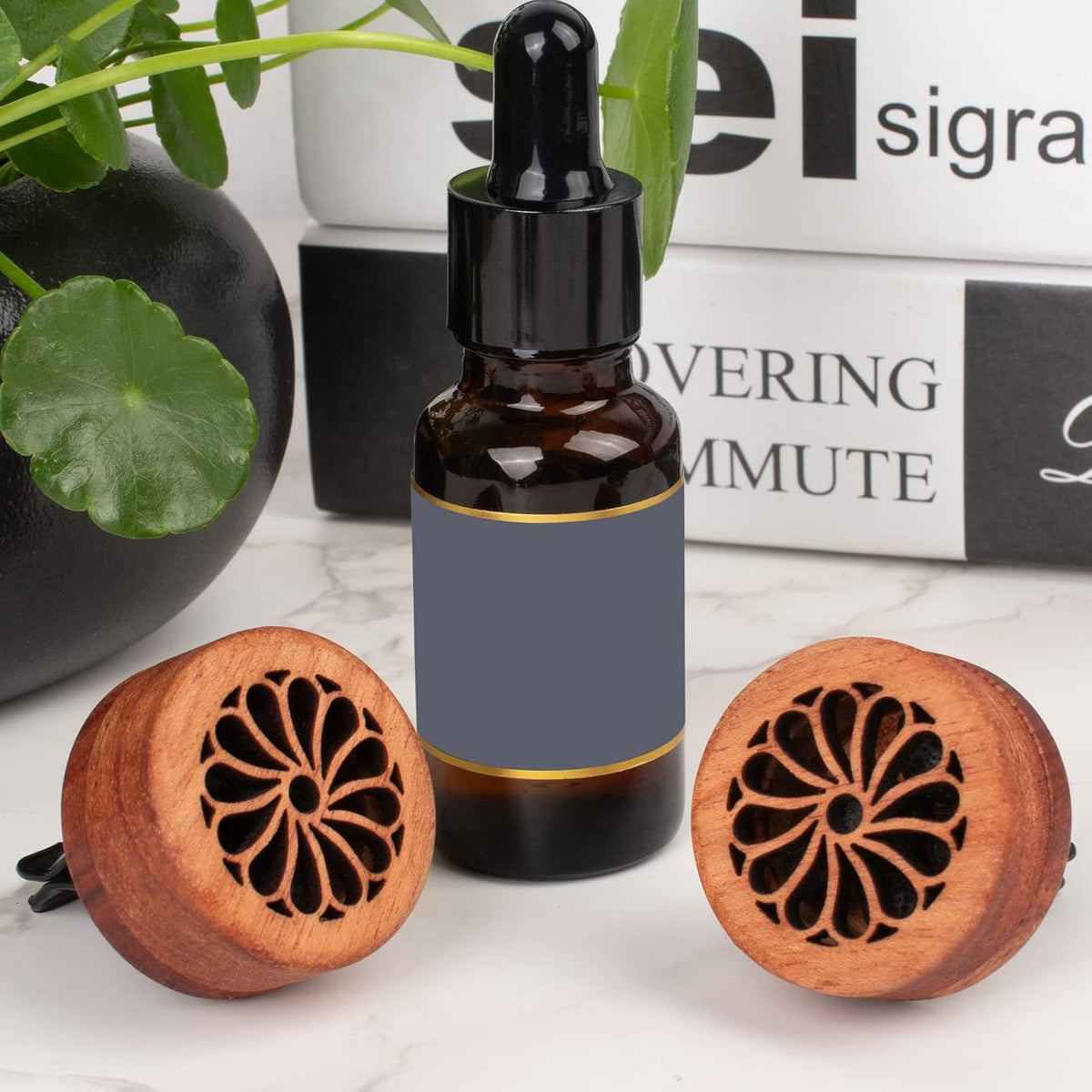 Essential Oil Car Diffuser, 2 PCS Car Aromatherapy Wood Diffuser with Vent Clip