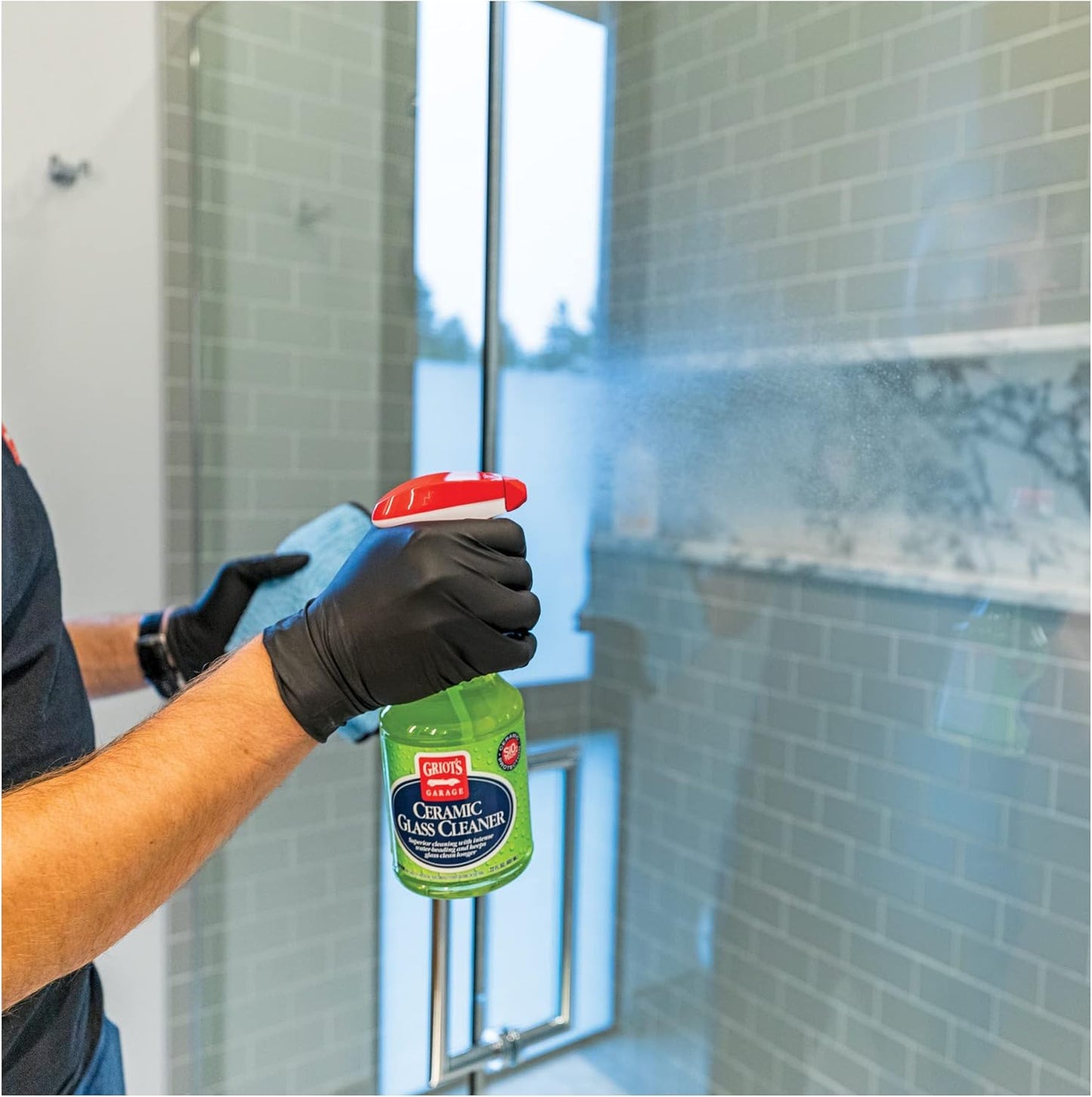 Griot's Garage Ceramic Glass Cleaner Spray for Car Windows, Windshields, Mirrors and Home Use, Cleans and Protects, Streak-Free, 11009, One Gallon