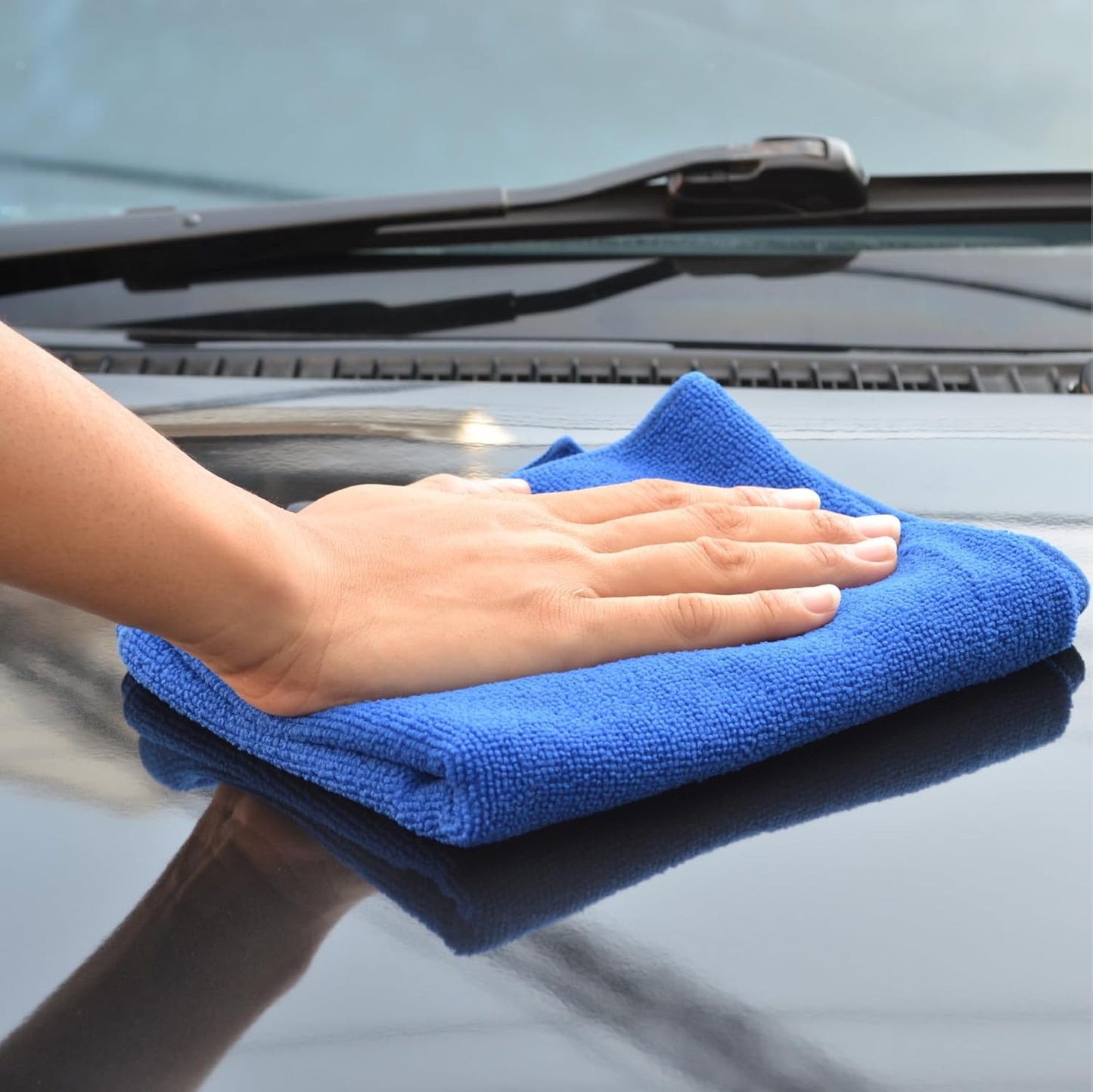 Formula 1 Super Car Wash Mitt – Synthetic Lambs Wool Wash Mitt Auto Detailing Supplies – Large Car Duster for Wet & Dry Applications – Super Absorbent Exterior Care Products