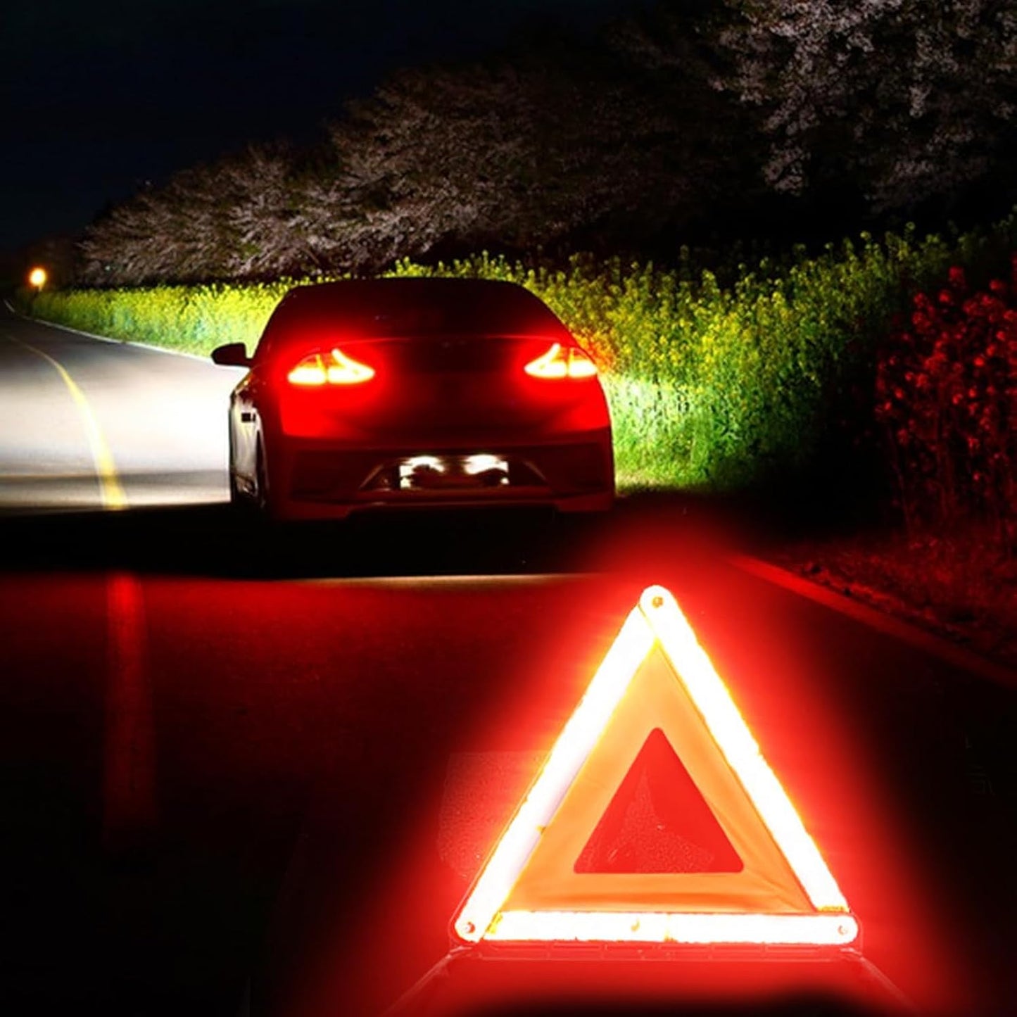 KAFEEK Reflective Warning Triangle for Vehicles, Emergency Warning Triangle Roadside Safety Triangle Kits, Day and Night Visibility for Car Breakdowns, Accidents, Fog Rain, 3-Pack