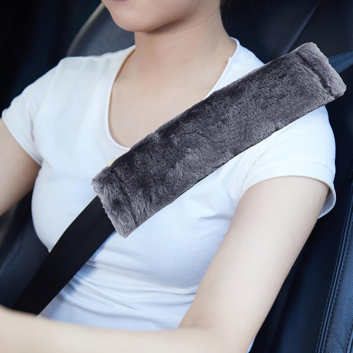 MOONET 2 Packs Car Seatbelt Covers Shoulder Pad for More Comfortable Driving, Universal Seat Belt Cover for Handbag Camera Backpack Straps, Soft Faux Sheepskin Wool Seat Belt Cushion (Beige)