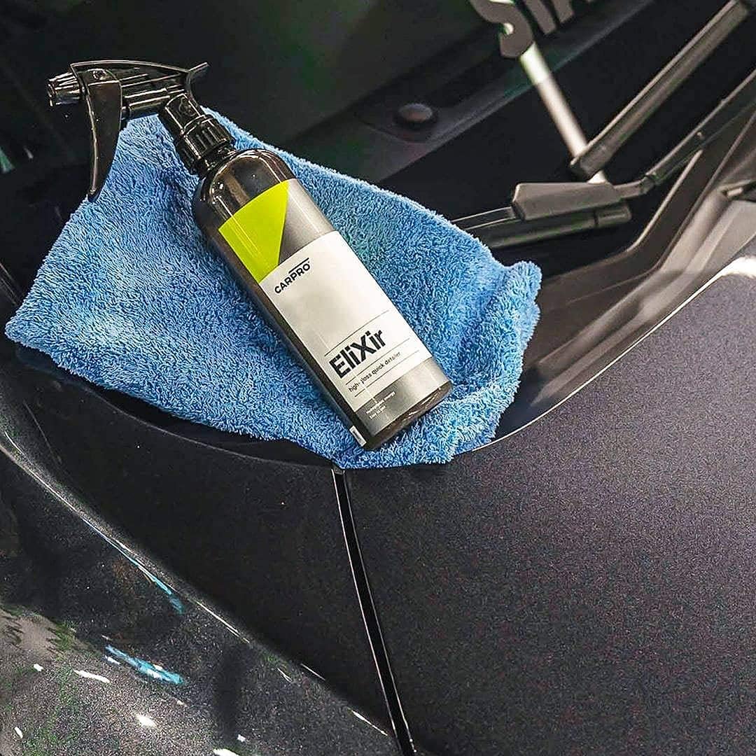 CARPRO EliXir Quick Detailer with Sprayer - Quick Detail Provides a Fast Layer of Depth, Gloss, and Hydrophobic Energy - Liter (34oz)