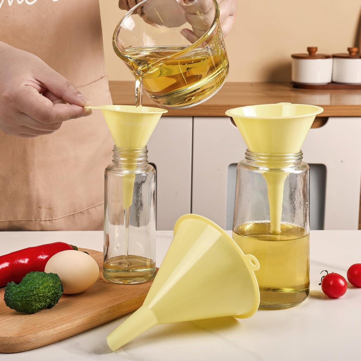 Plastic Kitchen Funnel Set of 3, Round Kitchen Funnels for Filling Bottles, Durable and Multifunctional Funnels for Filling Canning, Cooking, Lab or Car Oil (Gray)