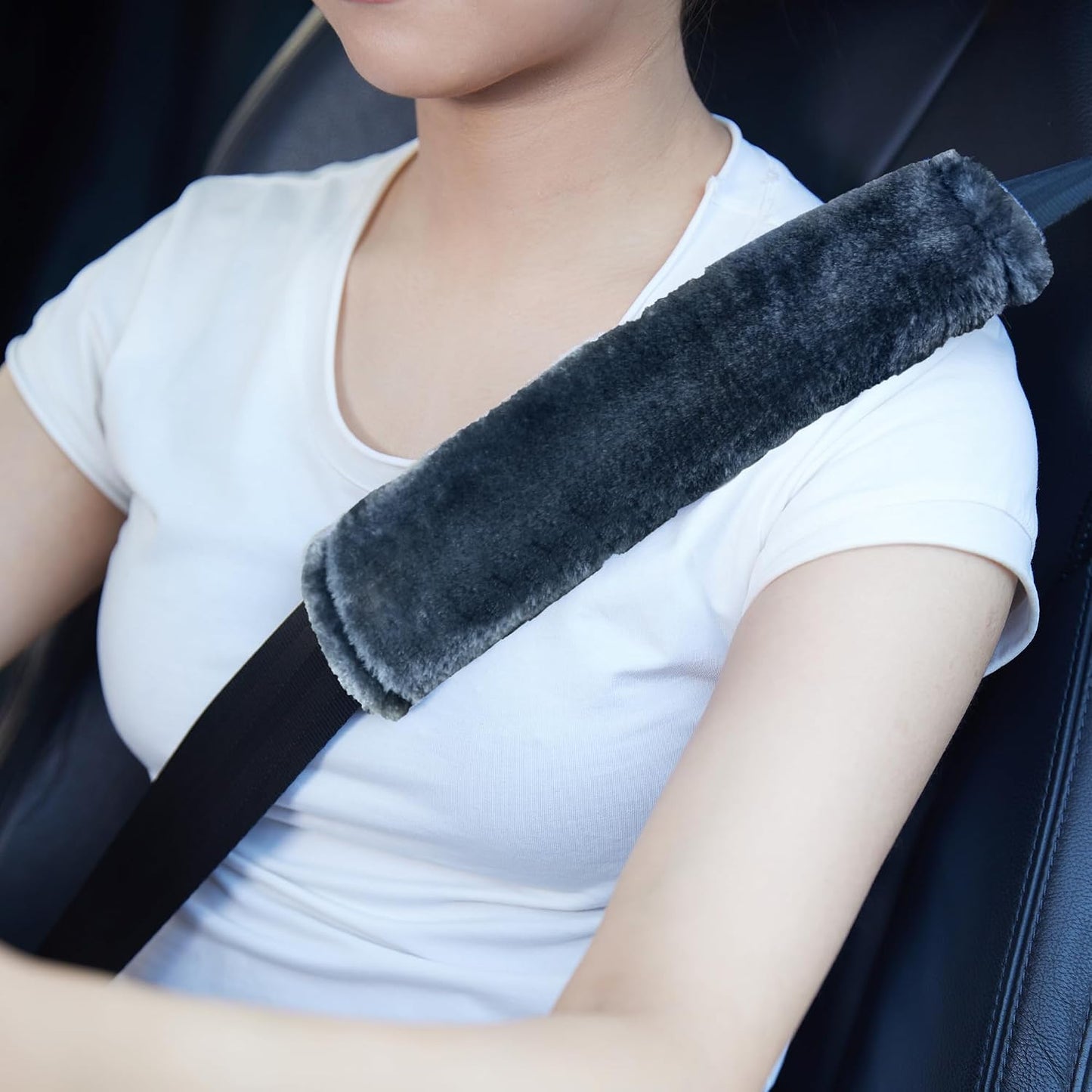 MOONET 2 Packs Car Seatbelt Covers Shoulder Pad for More Comfortable Driving, Universal Seat Belt Cover for Handbag Camera Backpack Straps, Soft Faux Sheepskin Wool Seat Belt Cushion (Beige)