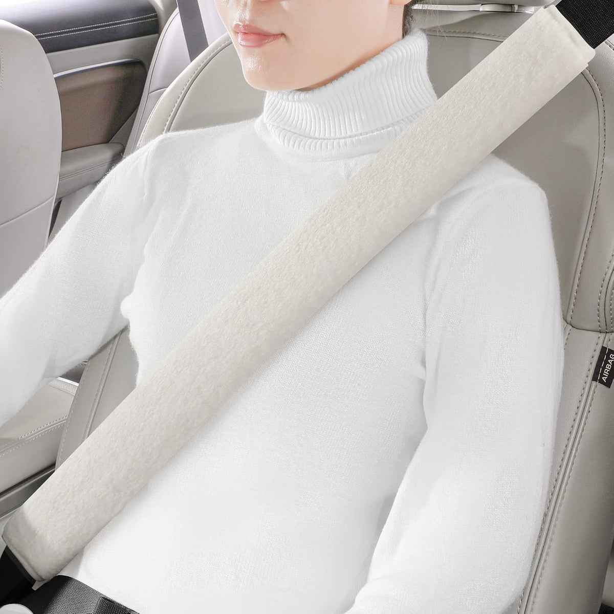LACDL Extra Long Seatbelt Cover Super Soft Furry for Adults Kids Women & Men, Thick Plush Full Car Seat Belt Strap Cushion, Fluffy Shoulder Pad Protector, Auto Interior Accessories, 1pc, Black, 15.5in