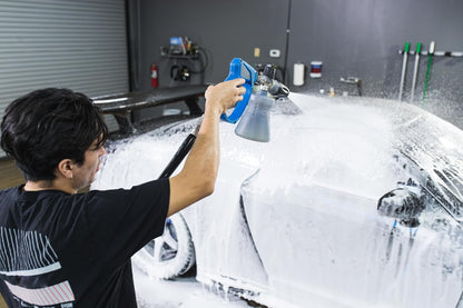 Mothers California Gold High Performance Car Wash, 64 oz. — pH Balanced, Eco-Friendly, Super-Sudsy, Foam Cannon, Safely Cleans Without Stripping Wax, Sealant or Coating, Removes Dirt & Grime (05664)