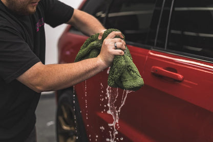 The Rag Company, The Liquid8r, Absorbent 70/30 Blend Microfiber Drying Towel for Cars, Trucks, and SUVs, Safe for Detailing, Scratch-Free, Twist Loop, 1100 GSM, 20x24 Inches, Aqua Blue/Grey
