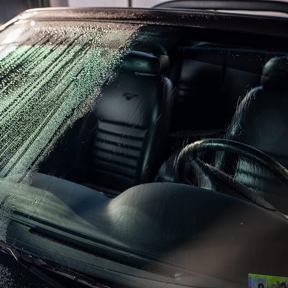Invisible Glass 92183 Hybrid Ceramic Rain Repellent and Glass Cleaner – Cleans & Protects Car Windows and Windshields with Long-Lasting Water-Repellent Si02 Technology – 16 fl oz