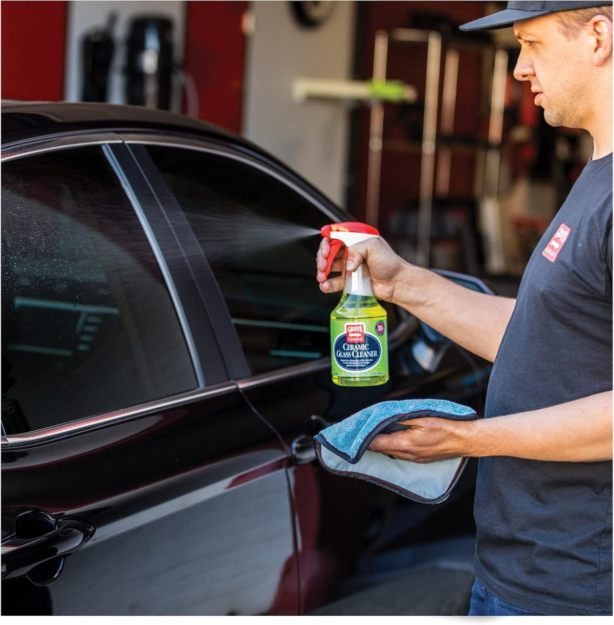 Griot's Garage Ceramic Glass Cleaner Spray for Car Windows, Windshields, Mirrors and Home Use, Cleans and Protects, Streak-Free, 11009, One Gallon