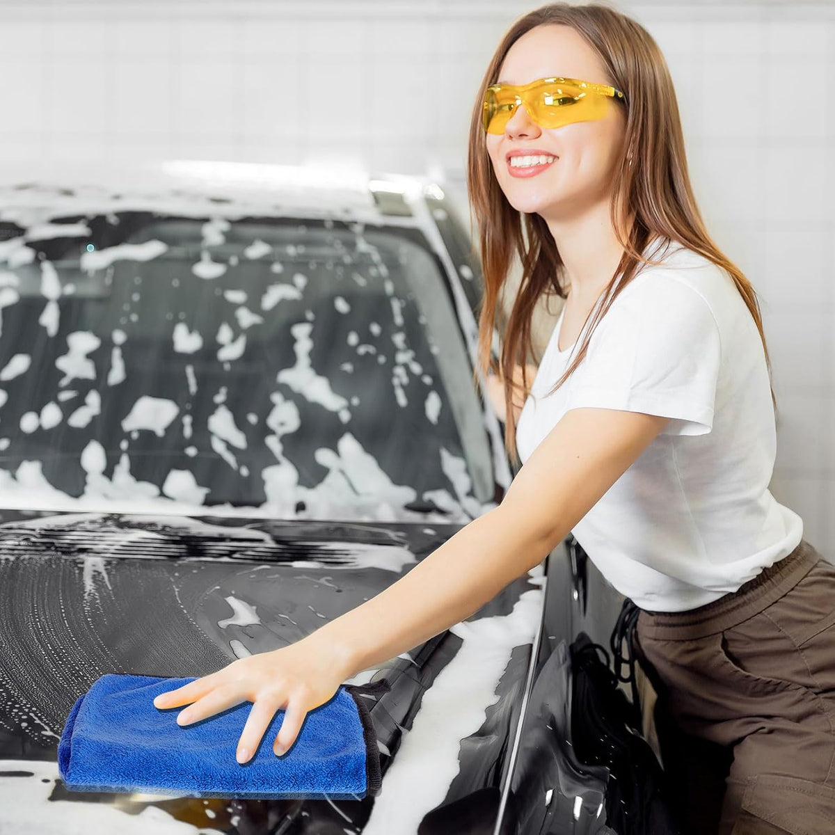 Tallew 40 Pcs Microfiber Towels:16"x16" Microfiber Drying Towels Bulk Micro Fiber Car Cleaning Cloth for Cars Drying Washing Polishing Office Windows Cleaning Household Supplies (Yellow)