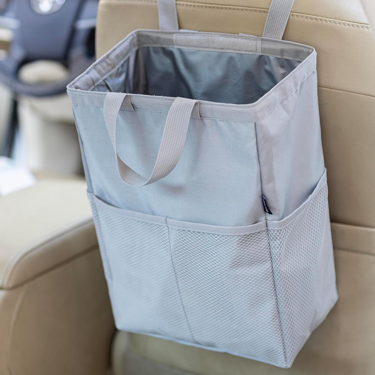 Ginsco New Leak-Proof Travel Car Trash Bag, 3.5 Gallons Large Capacity Hanging Car Trash Can with Hook and Loop Lid and Handle, Multipurpose Trash Bin with Storage Pockets for SUV RV Camping (Black)