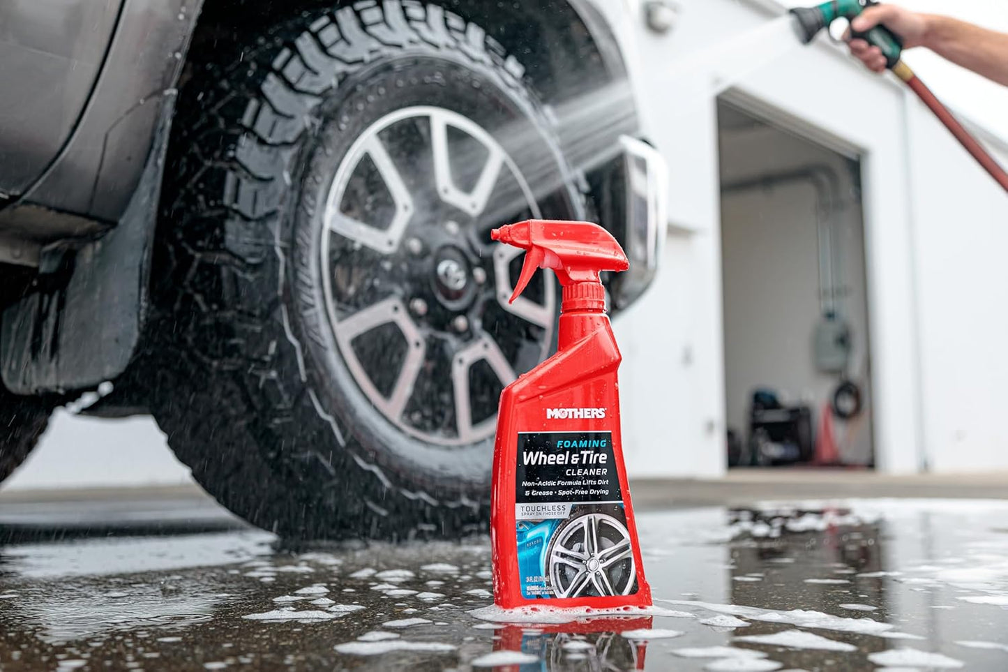 Mothers Foaming Wheel & Tire Cleaner, 24 oz. – Foaming Action Lifts Brake Dust & Grime, Safe for Factory-Coated Wheels, Restores, Cleans, Finishes Fast, Spot-Free Rinse (05924)