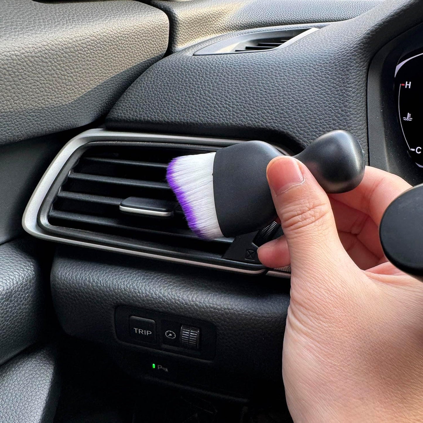 Car Detailing Brush, Soft Bristle Cleaning Brush, Scratch-Free Auto Duster Tool for Dashboard, Air Vents, Leather & Interior Cleaning (Black&Brown)