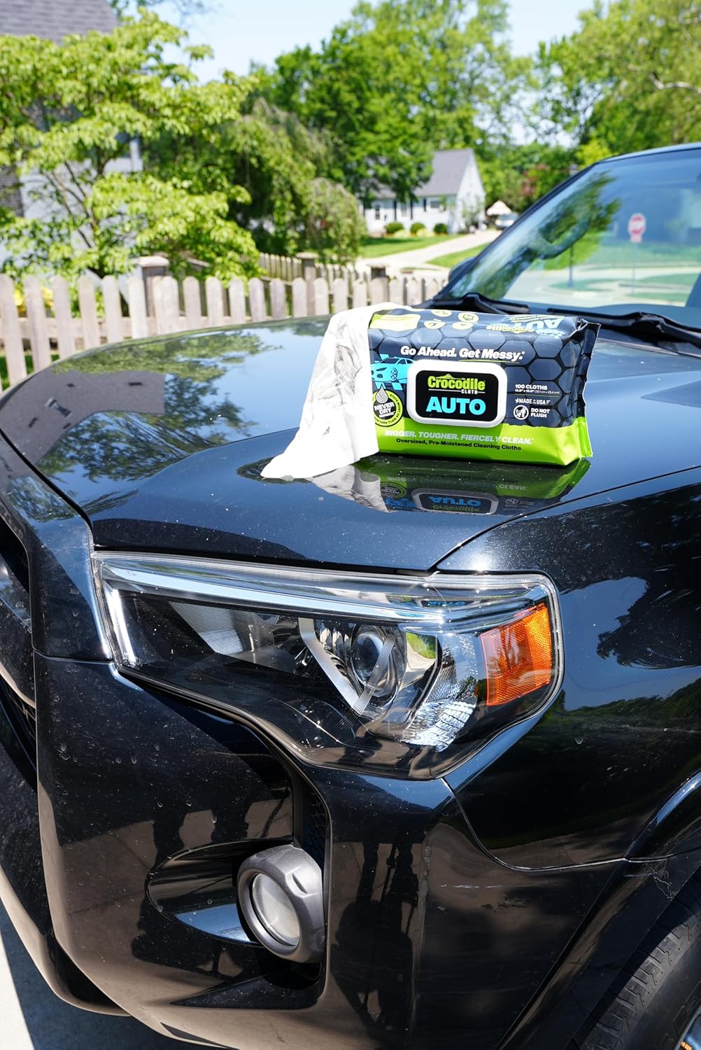Crocodile Cloth Auto Cleaning Wipes – 100 XL (15" x 10") Disposable Wipes for Car Engine Degreasing, Body Detailing & Tire Cleaning – Cuts Grease, Oil, Adhesives on Hands, Tools, Parts & More