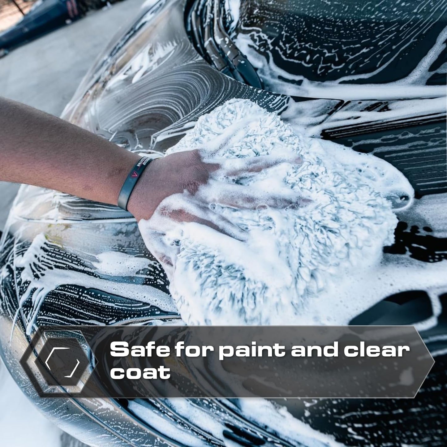 Blackline Microfiber Automotive Wash Mitt -Premium Scratch Free Wash Mitt for Car Cleaning|Car Detailing Accessory Works with Bucket, Car Shampoo, or Foam Cannon | 70%/30% Microfiber Blend, 9"x11"