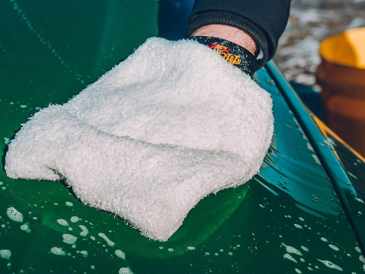 Meguiar's X3002 Microfiber Wash Mitt, Car Wash Mitt for DIY Drivers & Detailers—Designed for Scratch-Free Washing; Use On Exterior Paint and Clear Coat On Cars, Trucks & Suvs