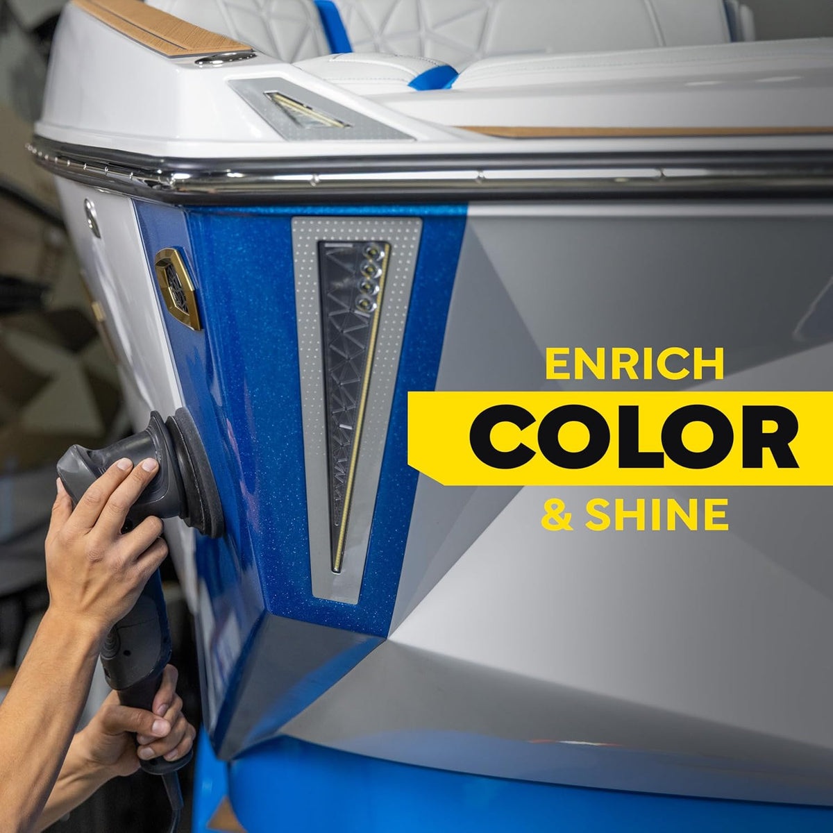 Meguiar's M6332 Flagship Premium Marine Wax, Easy to Use Boat Polish and Wax, Remove Scratches, Swirls, and Oxidation While Leaving Lasting Protection, 32 Oz Bottle