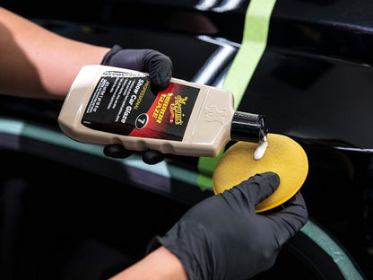 Meguiar's Professional Cleaner Wax M0616 - Swirl and Scratch Remover, Car Polish, and Car Wax in One Liquid - One-Step for Professional Detailing, 16 Oz (Packaging May Vary)