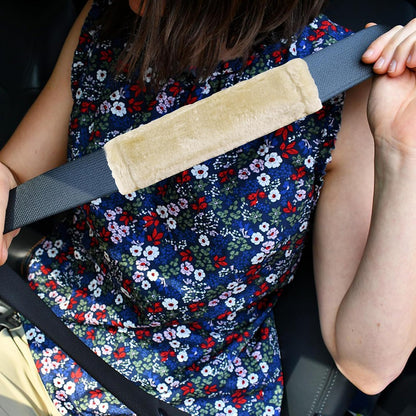 MOONET 2 Packs Car Seatbelt Covers Shoulder Pad for More Comfortable Driving, Universal Seat Belt Cover for Handbag Camera Backpack Straps, Soft Faux Sheepskin Wool Seat Belt Cushion (Beige)